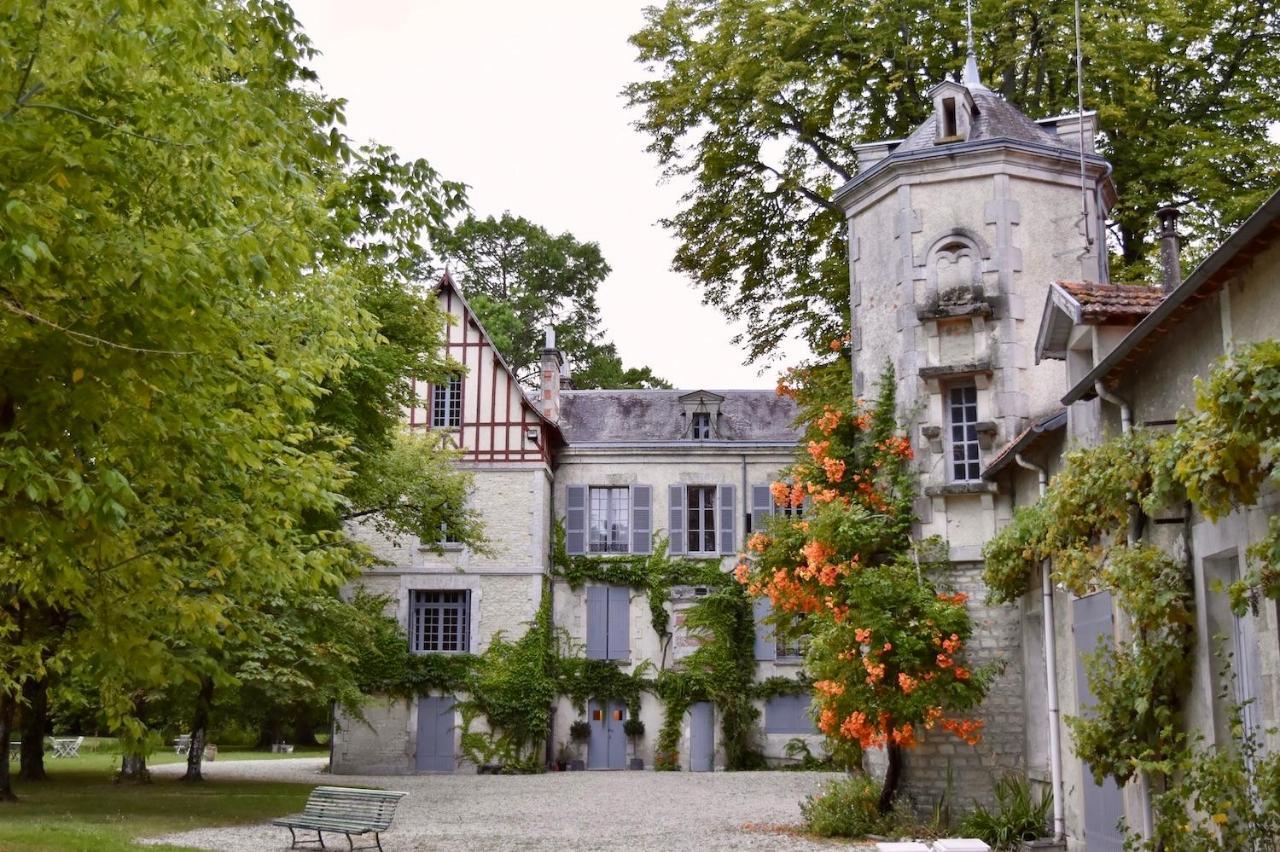 Bed and Breakfast Manoir De Plaisance Benon Exteriér fotografie