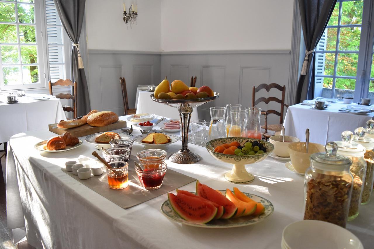 Bed and Breakfast Manoir De Plaisance Benon Exteriér fotografie